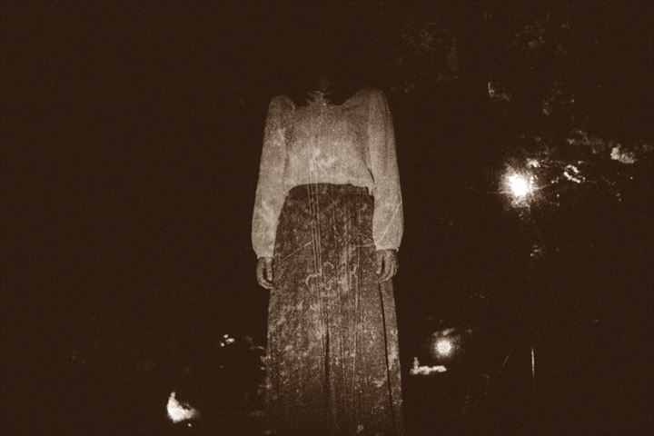 放置すると危険 燃やす 除霊 心霊写真の処分方法は 日本の呪術 海外魔術実践研究サイト 丑の刻呪術研究会